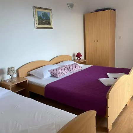 Mirta Apartment