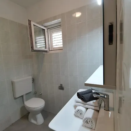 Mirta Apartment *